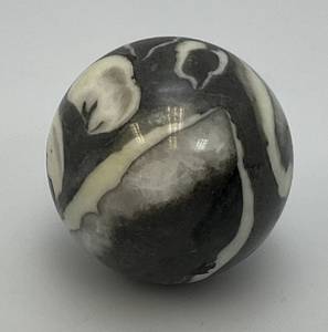 lot 7 image: 2 5.7 Oz. Oyster Shell Fossil And Quartz SphereLarge Marble