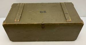 lot 55 image: WWII Wooden US Footlocker 13 x 16 12 x 33 12