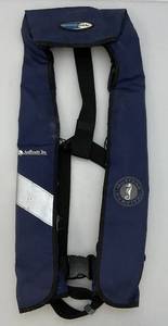 lot 110 image: Mustang Survival MD 3003 Recreational Inflatable Type V Personal Flotation Device (Adult Universal)