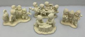 lot 127 image: Misc. Collectible SNOW BABIES