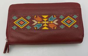 lot 156 image: NEW Old Stock Small Native American Beaded Clutch Purse