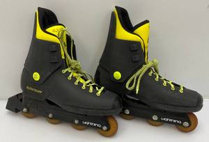 lot 192 image: 1988 Collectible Rollerblade Lightnings Size 11 12