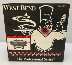 lot 195 image: NEW Vintage West Bend The Professional Series Electric Skillet