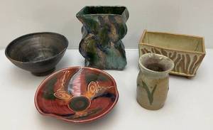 lot 200 image: Misc. Pottery Pieces Including Marshall And More