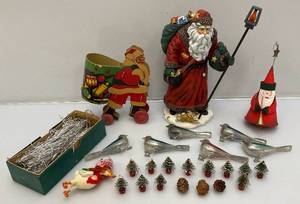 lot 217 image: Vintage Christmas Items