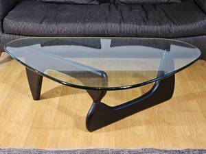 lot 2 image: Mid Century Style Noguchi Coffee Table