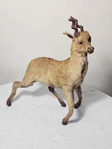 lot 28 image: Impala Miniature Taxidermy