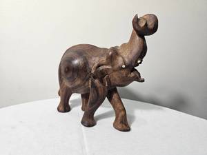 lot 274 image: Hand Carved Elephant Figure
