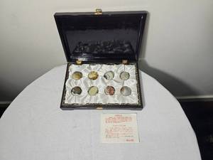 lot 116 image: Yuhua Stone Collection