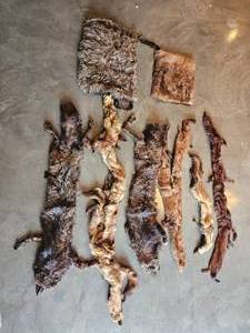 lot 221 image: Vintage Fur Pelt Stole Collection