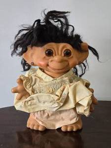 lot 163 image: Thomas Dam Troll Doll Figure
