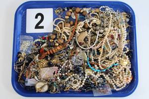 Lot of Miscellaneous Costume Jewelry