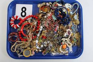 Lot of Miscellaneous Costume Jewelry