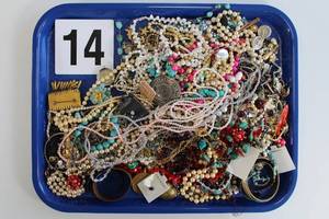 Lot of Miscellaneous Costume Jewelry
