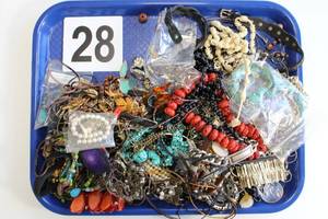 Lot of Miscellaneous Costume Jewelry