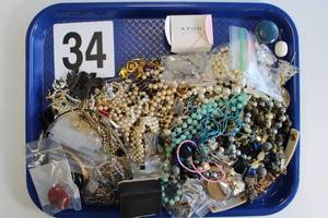 Lot of Miscellaneous Costume Jewelry