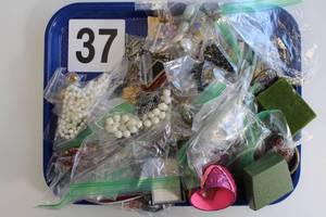 Lot of Miscellaneous Costume Jewelry