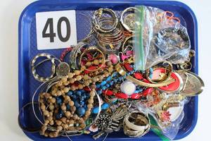 Lot of Miscellaneous Costume Jewelry