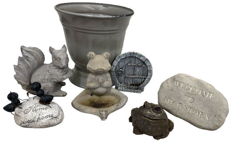 lot 47 image: Collection of Garden Decor Items