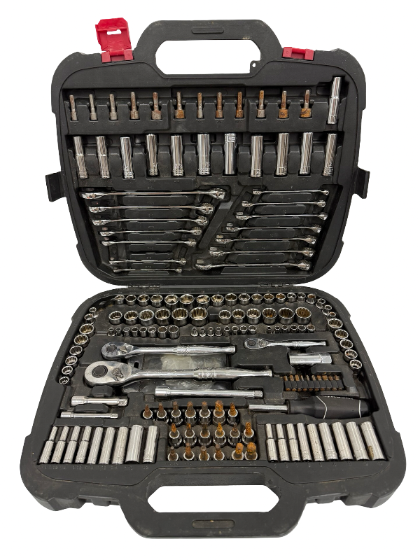 lot 52 image: Husky Mechanics Tool Set