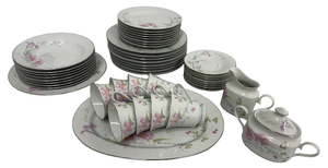 lot 29 image: Pink Vista Studio Nova China Set