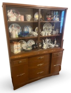 Stanley Brand China Cabinet