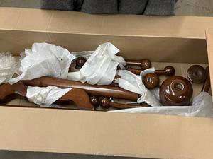 lot 56 image: Turned Mahogany Furniture Legs & Ball Finials - Bolt-On Posts