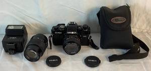 lot 71 image: Minolta 35mm Camera Package