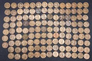 lot 7 image: Collection of 124 Lincoln Wheat Cents Pennies