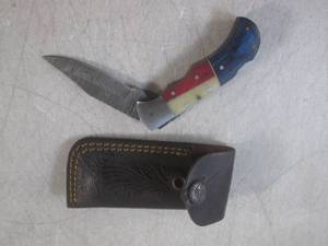 lot 12 image: (FS) 6.5 Damascus Blade Folding Kn...