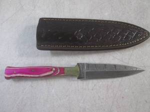 lot 16 image: (FS) 8.5 Damascus Blade Knife with...