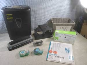 lot 57 image: (D-2) Paper Shredder, 2 - 3-Hole Pu...