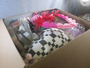 lot 114 image: (A-2) Box Full of Assorted Small Ne...