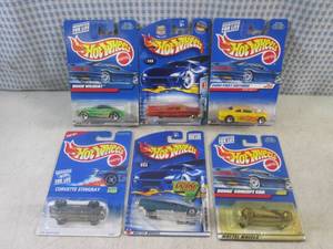 lot 161 image: (EC1) Assorted Hot Wheels in Packag...