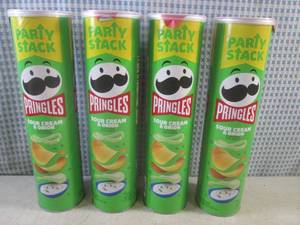 lot 173 image: (B-1) 4 Party Stack Size Sour Cream...