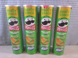 lot 174 image: (B-1) 4 Party Stack Size Sour Cream...