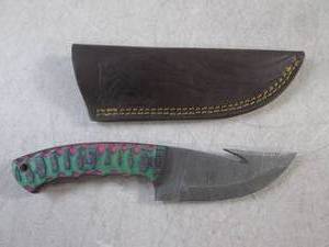 lot 3 image: (FS) 8 Damascus Blade Knife with L...
