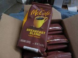 lot 32 image: 6 12oz bags McCafe breakfast blend ...