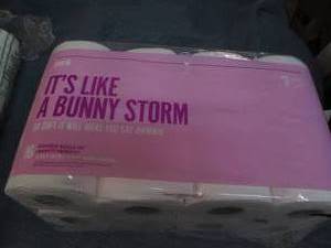 lot 53 image: Perk extra soft bath tissue...