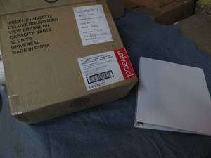 lot 98 image: 12 Deluxe round ring binders...