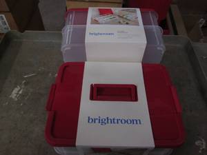 lot 257 image: 4 Stacking divided organizers...