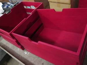 lot 262 image: 2 Stackable wood crates...