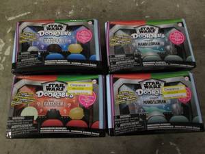 lot 278 image: Star Wars Doorables...