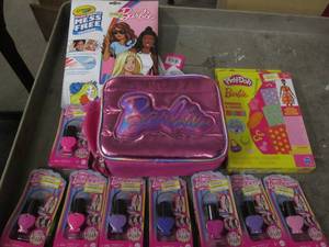 lot 279 image: Barbie lot...