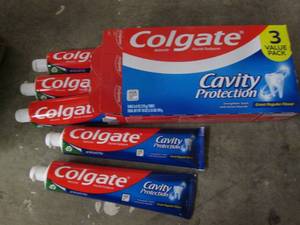 lot 290 image: 5 Colgate toothpaste tubes...