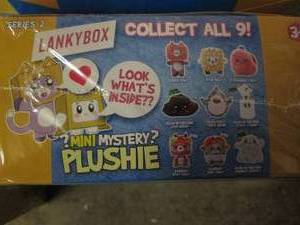 lot 294 image: 6 Plushie toys...