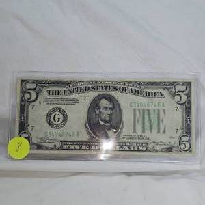lot 8 image: 1934A $5 Federal Reserve Note AU Plus
