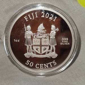 lot 33 image: 2021 Fiji 1 oz Silver Cat