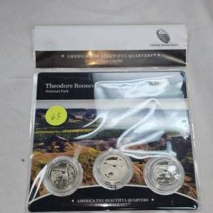 lot 63 image: 2016 A.T.B. P.D.S. Roosevelt 25c, Set of 3