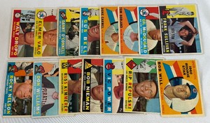 lot 38 image: 1960 Topps Baseball 16 Card Vintage Lot
